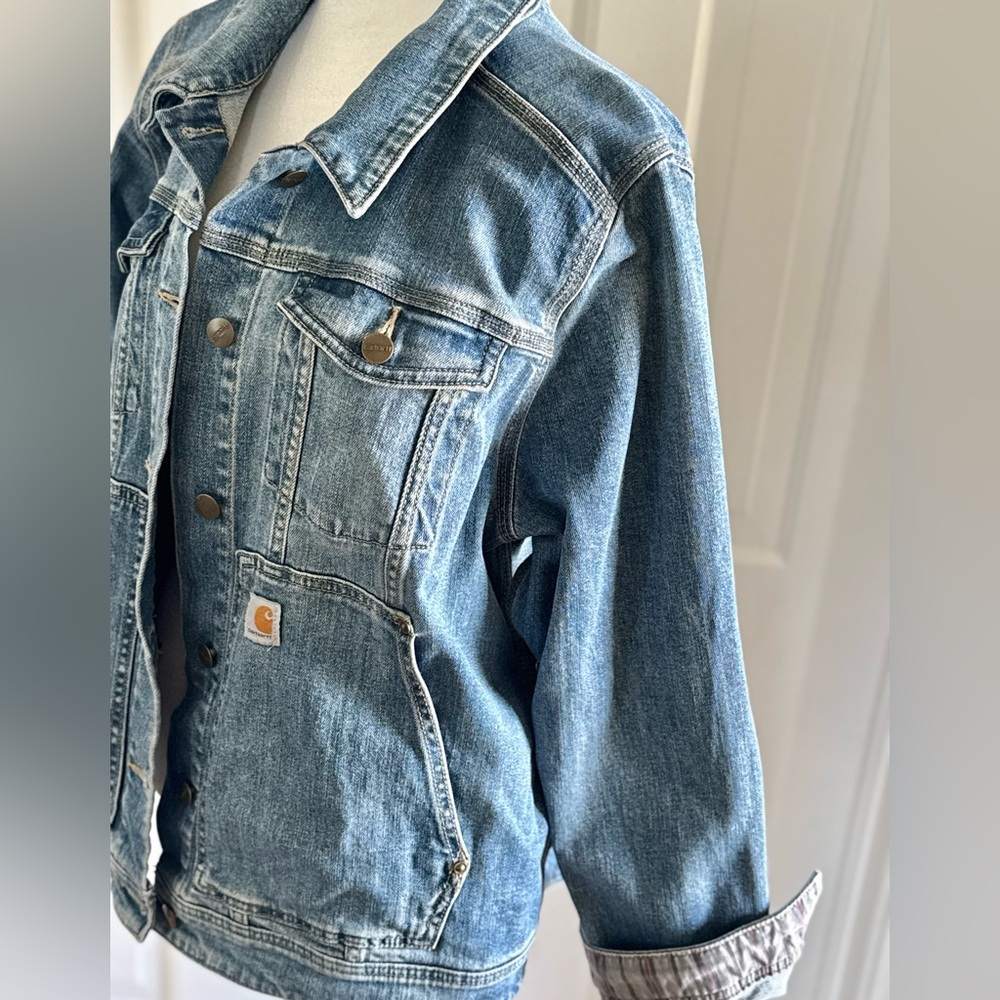 Carhartt Women's Benson Stonewashed Blue Flex Denim Trucker Workwear Jacket